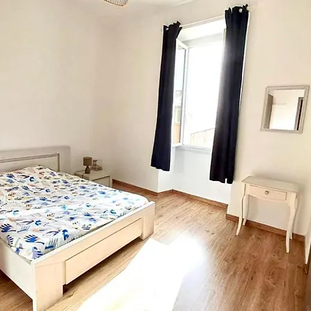 Spacious Cocoon Close To The Lägenhet Ajaccio (Corsica)