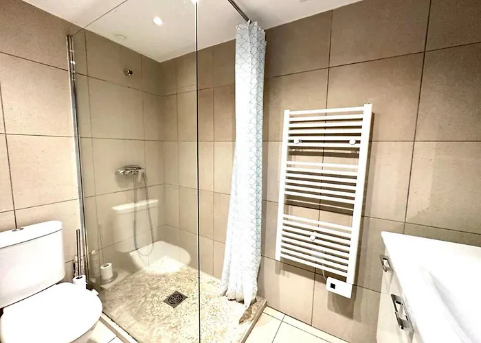 Spacious Cocoon Close To The Apartament Ajaccio (Corsica)