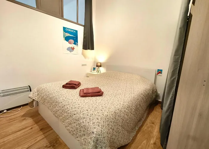 Apartament Spacious Cocoon Close To The *